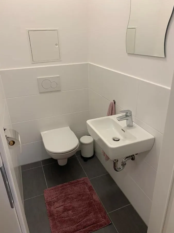 Modern Airconditioned City Apartment Close To Vic Вена